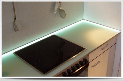 Küche Glasarbeitsplatte mit LED Ceranfeld